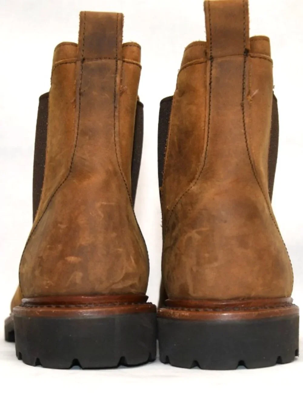 New! Allen Edmonds Grafton Chelsea Boot Tan Nubuck Size 8.5 D 6887 DD560